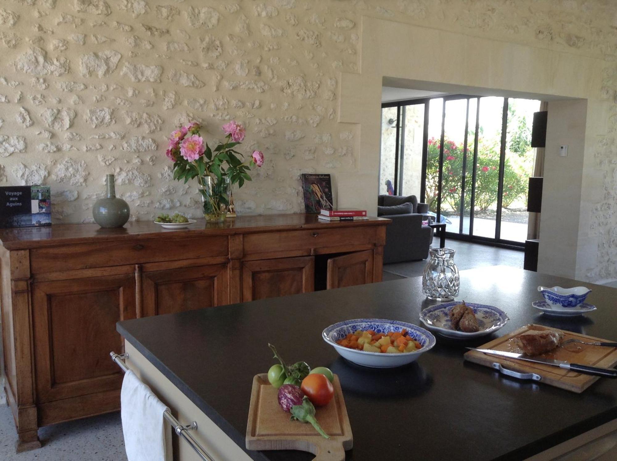 Le Domaine Des Aguins Guest House Saujon Bagian luar foto