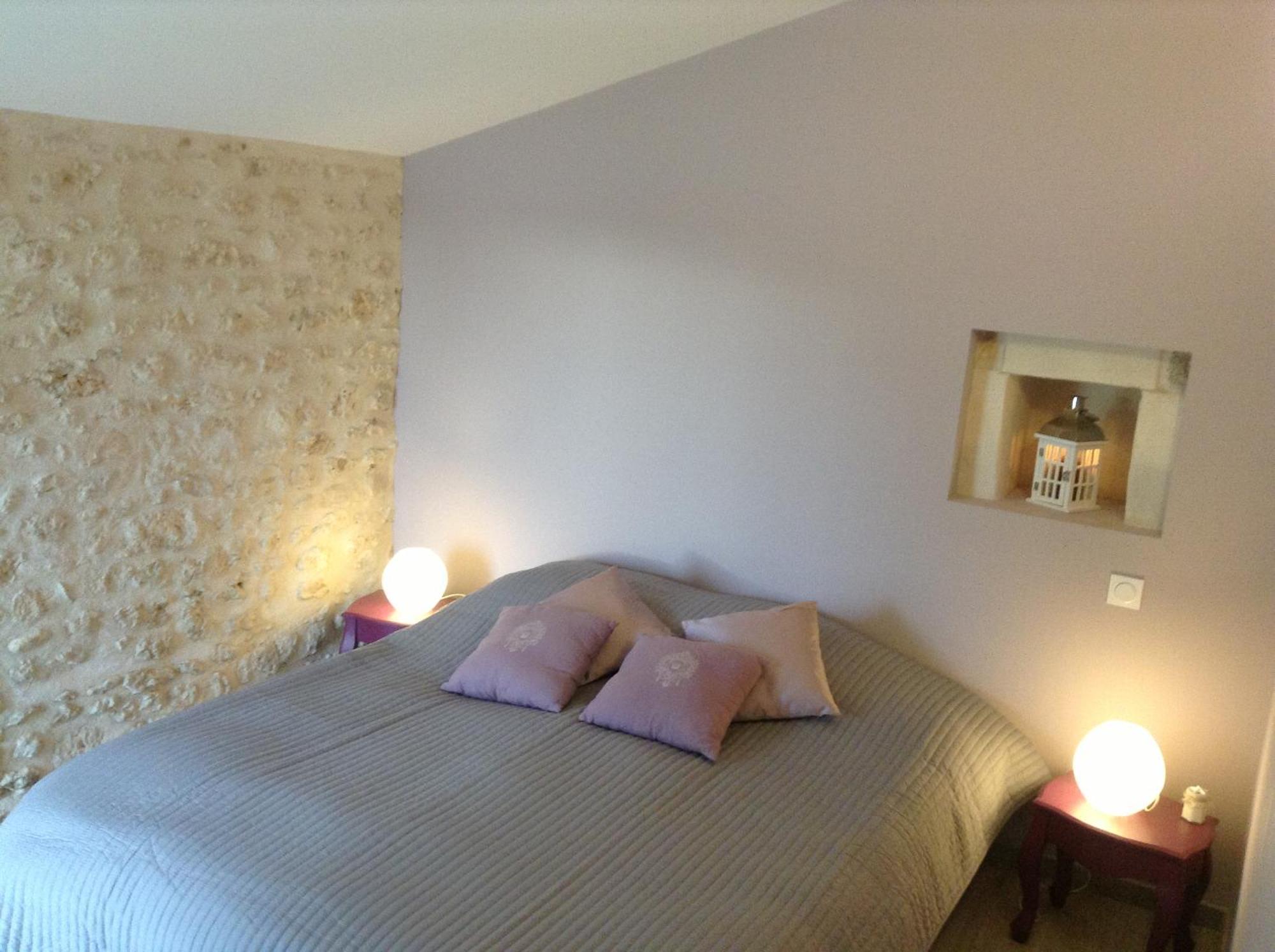 Le Domaine Des Aguins Guest House Saujon Bagian luar foto