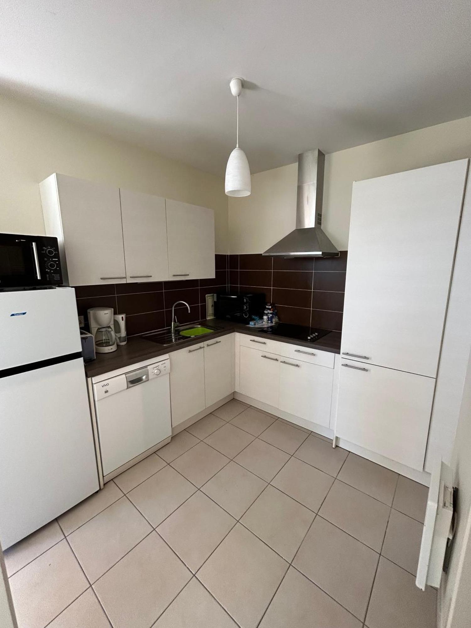 Le Domaine Des Aguins Guest House Saujon Bagian luar foto