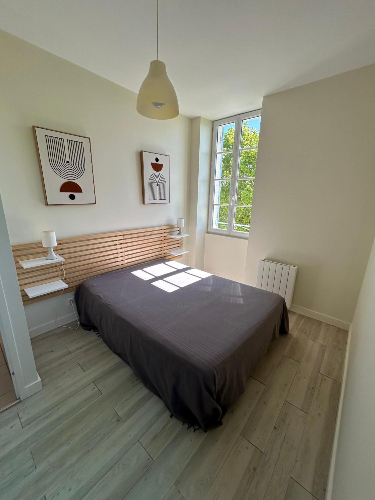 Le Domaine Des Aguins Guest House Saujon Bagian luar foto
