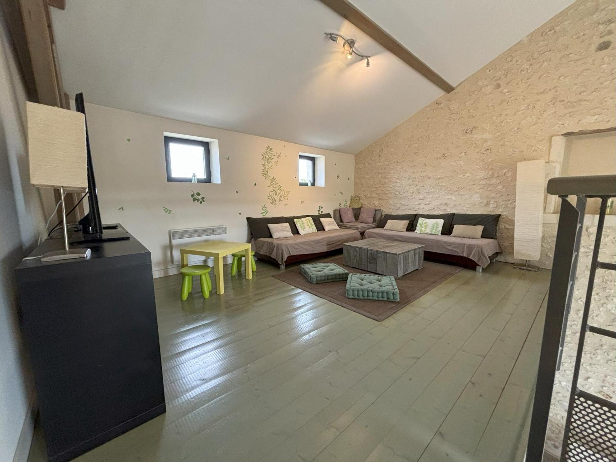 Le Domaine Des Aguins Guest House Saujon Bagian luar foto