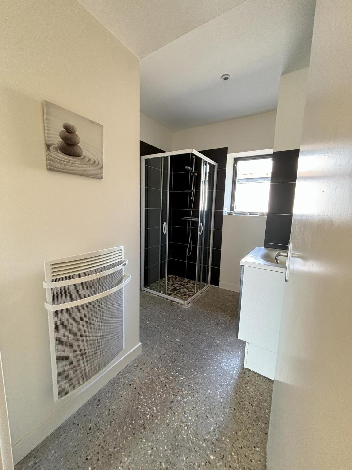 Le Domaine Des Aguins Guest House Saujon Bagian luar foto